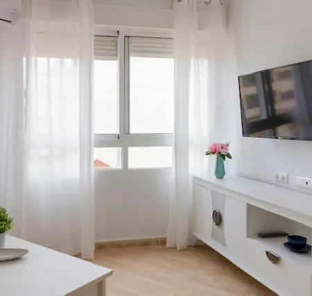 M&r Trini Beach, Parking Privado Torrevieja
